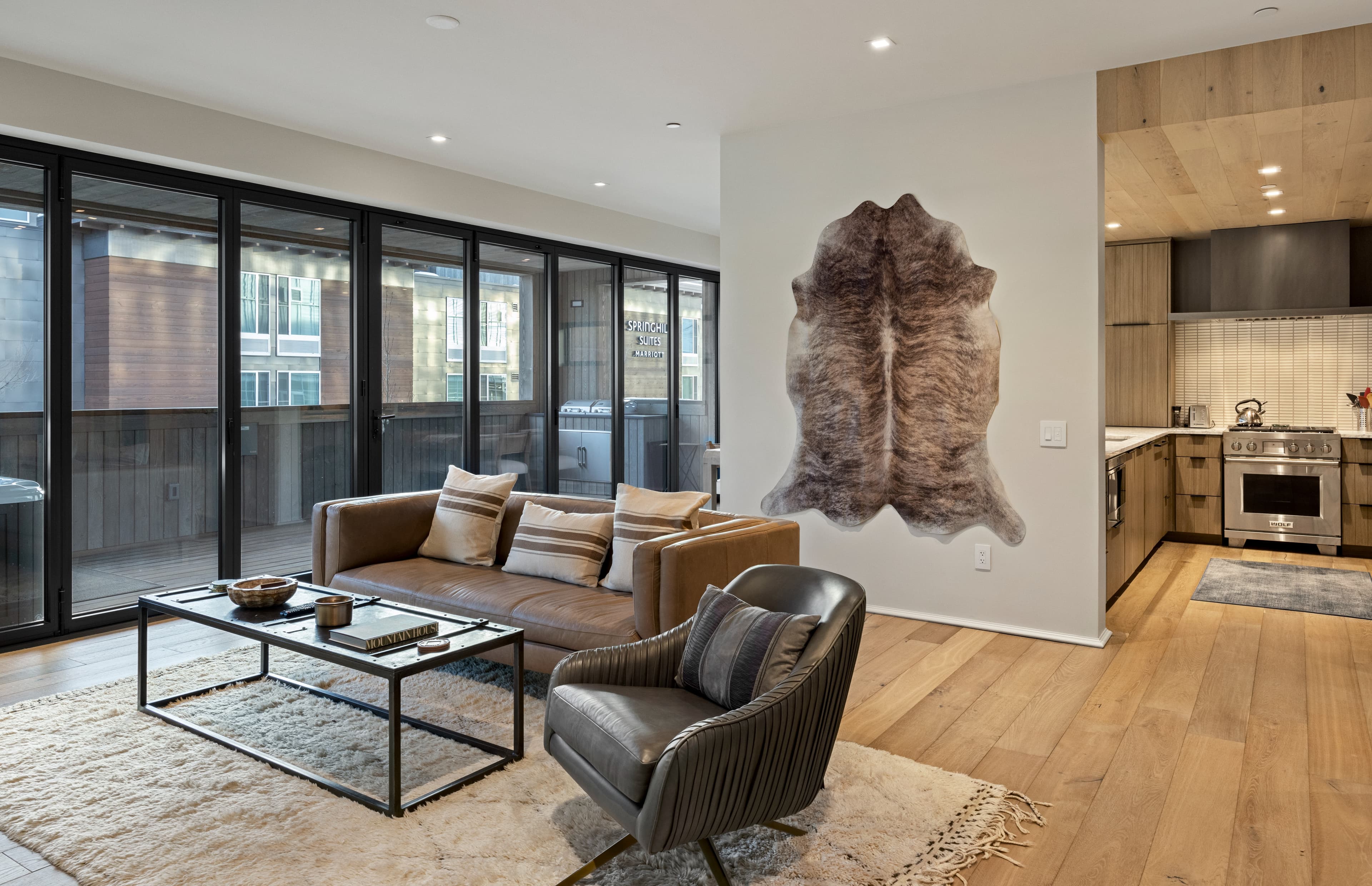 Arts District West #201