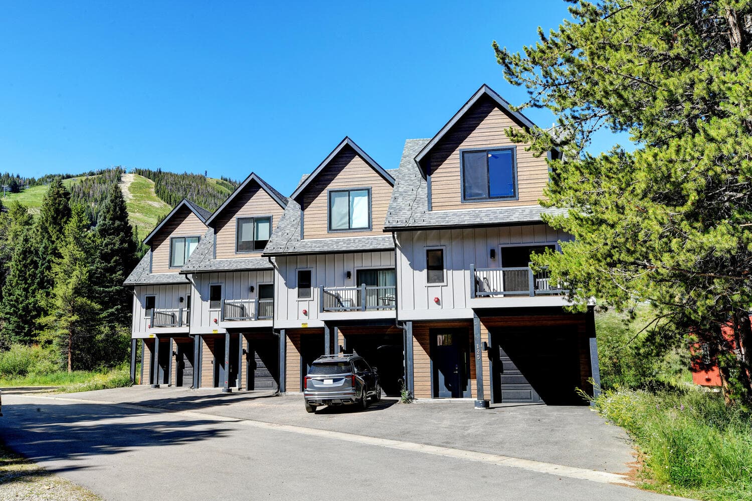 Slopeside Villa #125